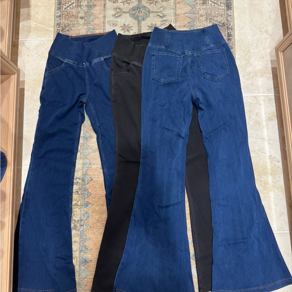 Set of Three Halara Flare Pants XS Denim + Black Flare Stretch Jegging Jeans